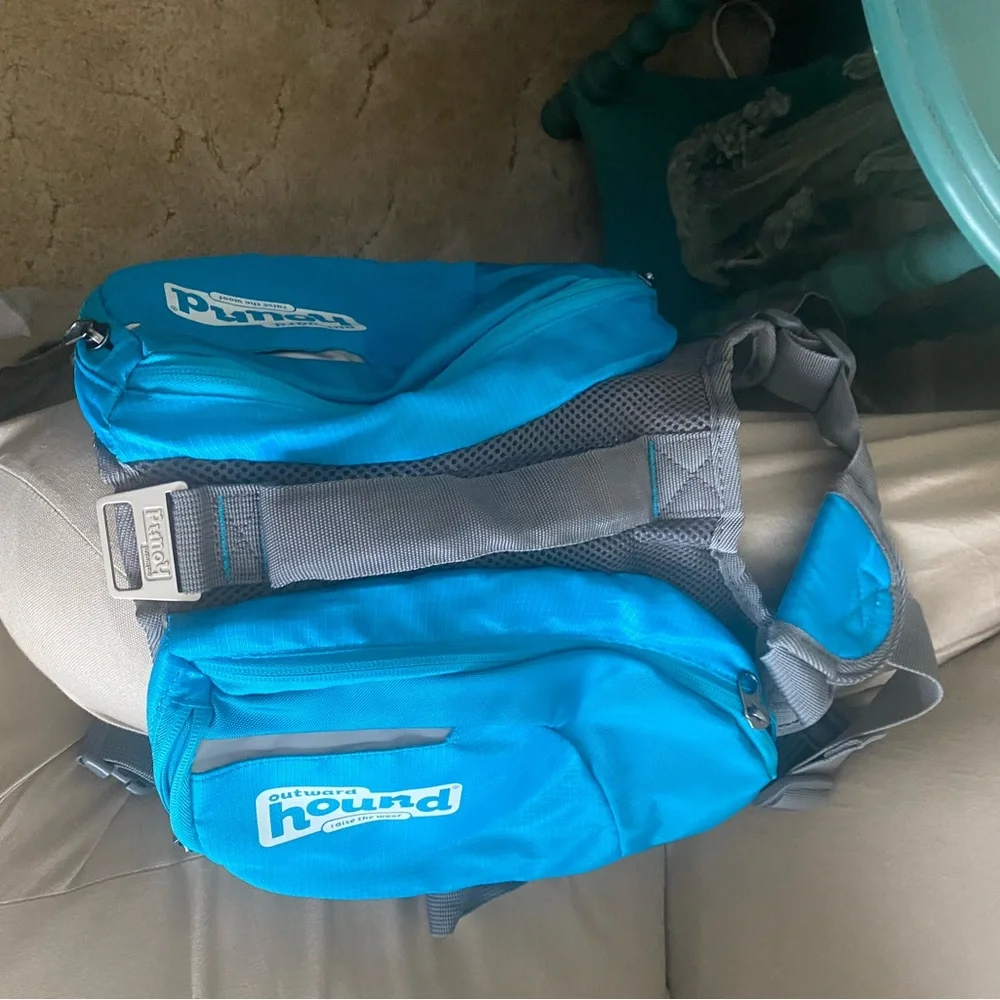 Outward Hound Teal Dog Pack - L, Like New